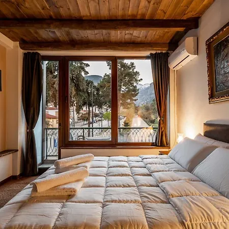 Pensjonat Lithochoro 4*