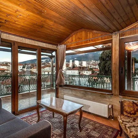 Pensjonat Lithochoro 4*